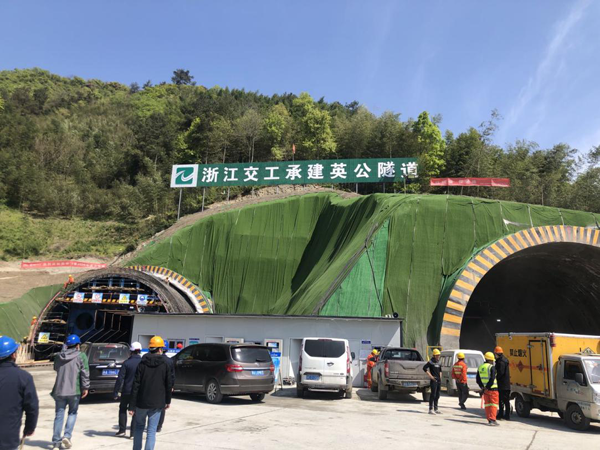 1593502074588580.png 图片1.png